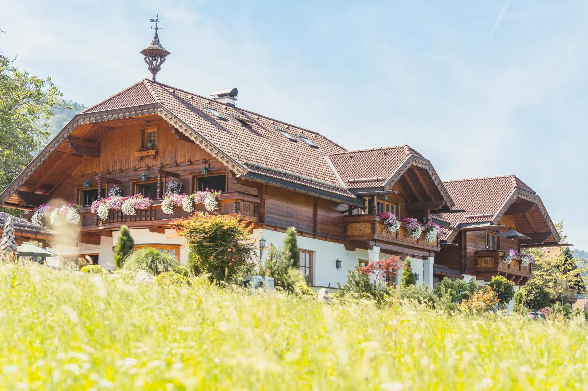 Ferienwohnung Schossleitner - Der Wohlfuehl-Ansitz Am Wolfgangsee Mit Weitblick Sankt Gilgen Exterior foto