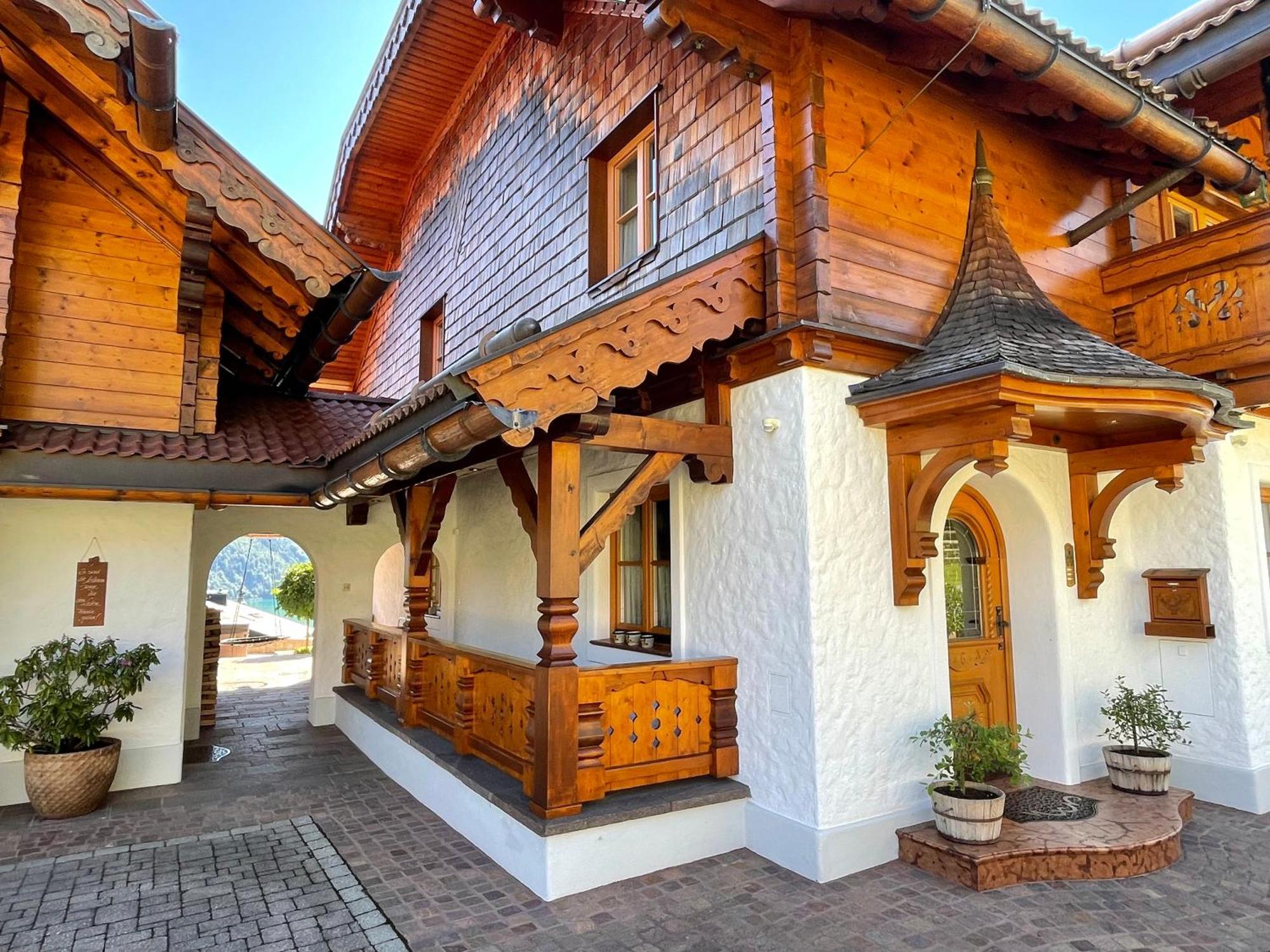 Ferienwohnung Schossleitner - Der Wohlfuehl-Ansitz Am Wolfgangsee Mit Weitblick Sankt Gilgen Exterior foto