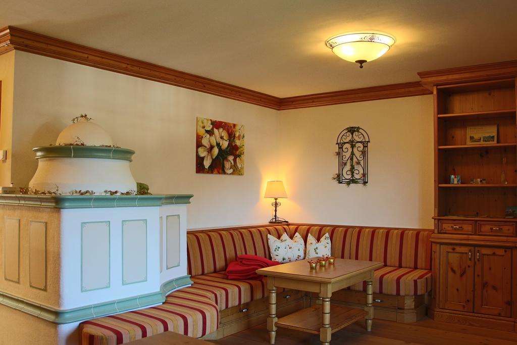 Ferienwohnung Schossleitner - Der Wohlfuehl-Ansitz Am Wolfgangsee Mit Weitblick Sankt Gilgen Habitación foto