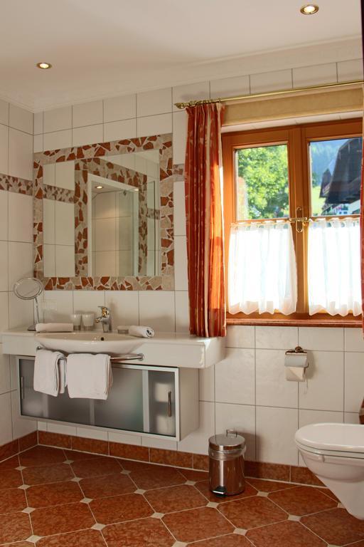 Ferienwohnung Schossleitner - Der Wohlfuehl-Ansitz Am Wolfgangsee Mit Weitblick Sankt Gilgen Habitación foto