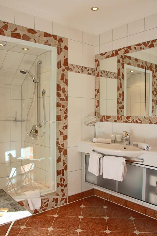 Ferienwohnung Schossleitner - Der Wohlfuehl-Ansitz Am Wolfgangsee Mit Weitblick Sankt Gilgen Habitación foto